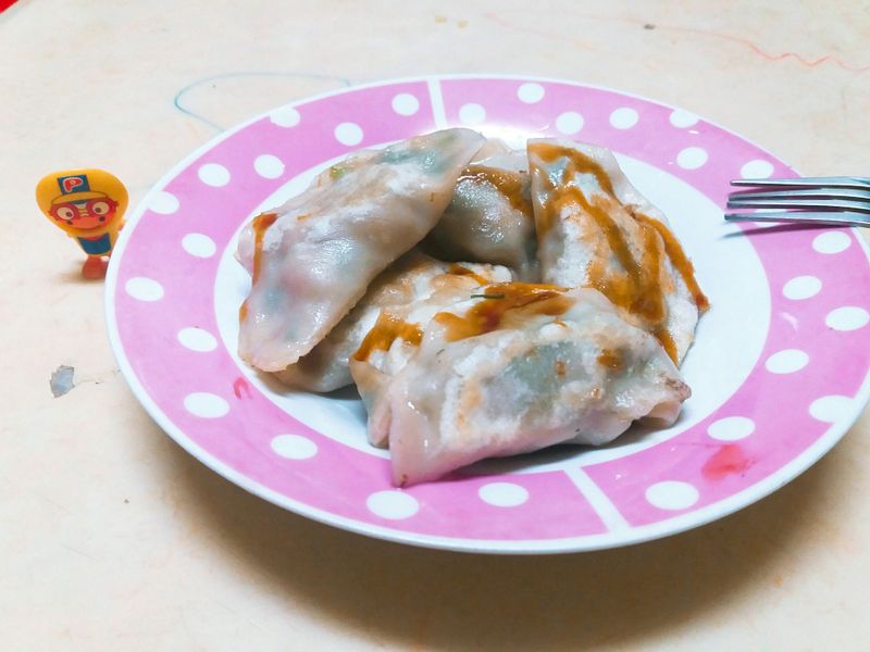 好吃鍋貼~韮菜風味