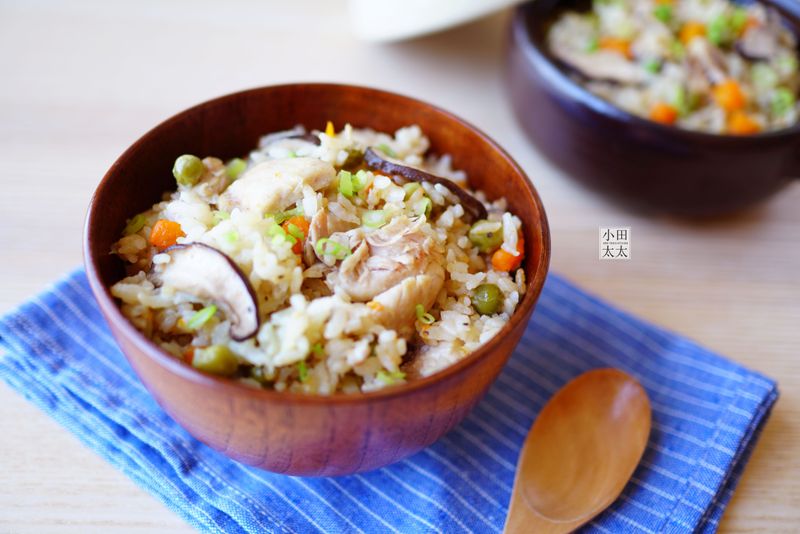 一鍋到底免開火~蒜香奶油雞肉炊飯(影片)