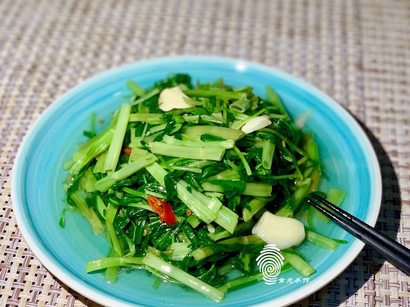 快手下酒菜《香辣酒香空心菜》