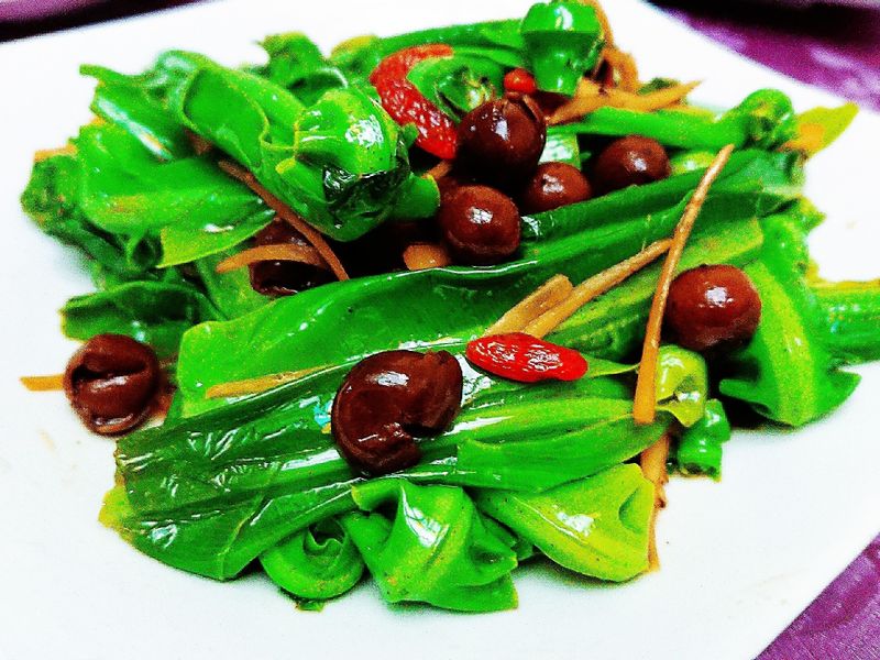 薑味樹子山蘇