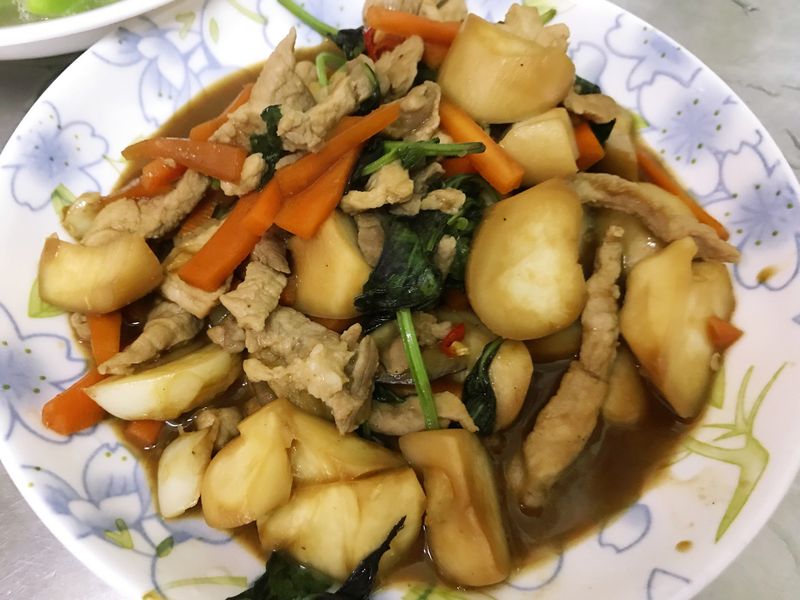 簡單上手「塔香肉絲炒菇」