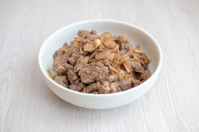 洋蔥炒牛肉