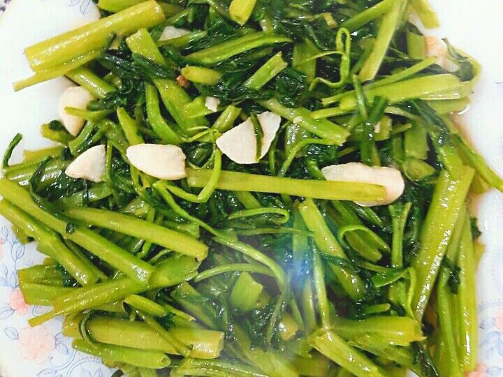 蒜炒空心菜