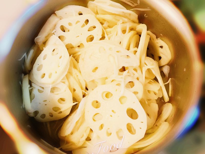 涼拌蓮藕片