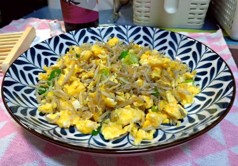 香蔥吻仔魚炒蛋
