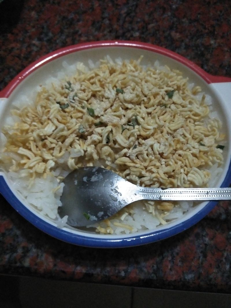 科學麵加飯