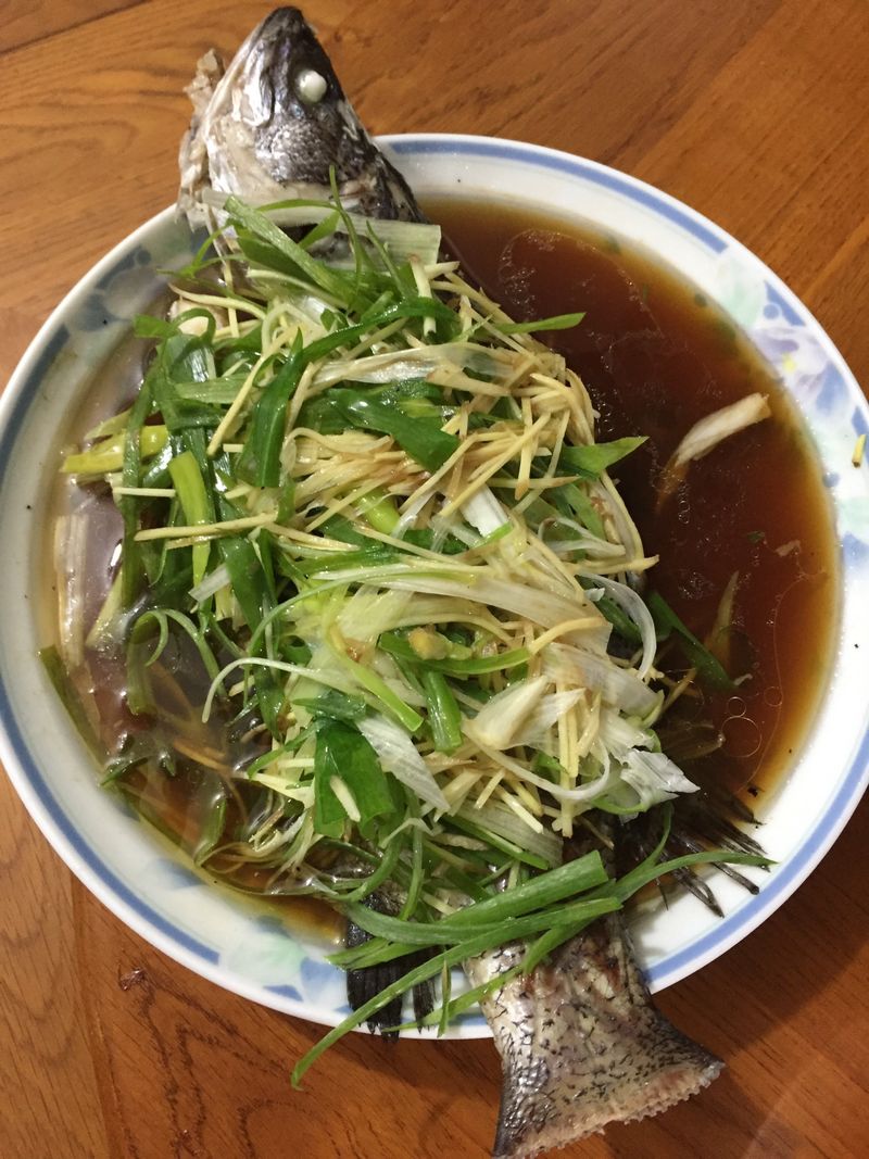 清蒸鱸魚