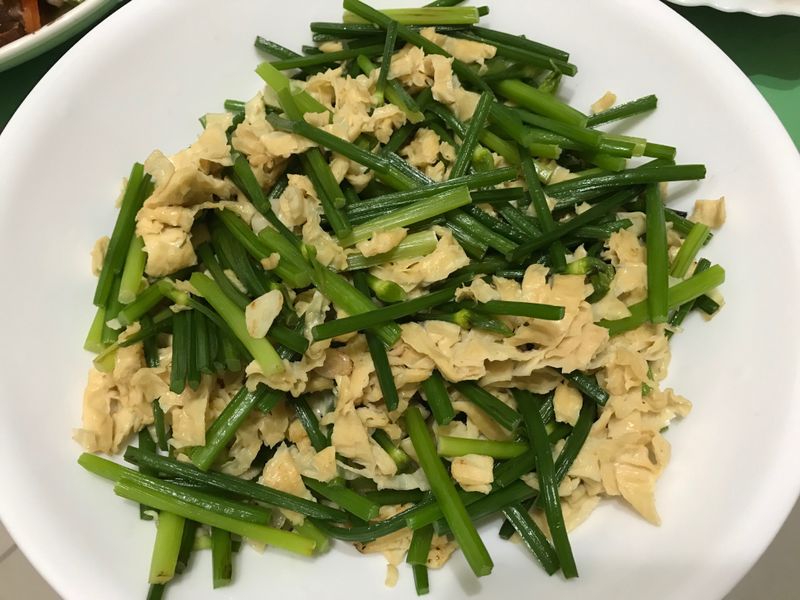 韭菜花炒蛋