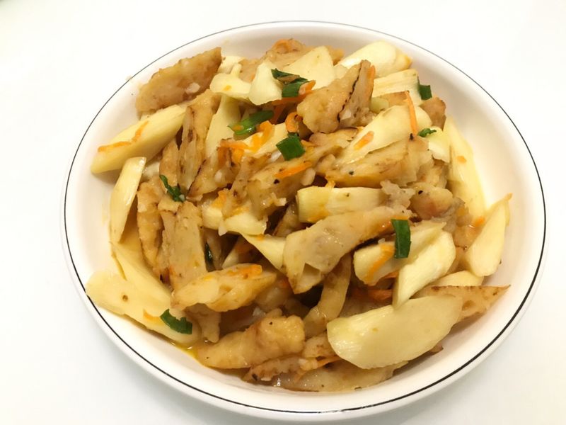 👩🏻‍🍳甜不辣炒皎白筍