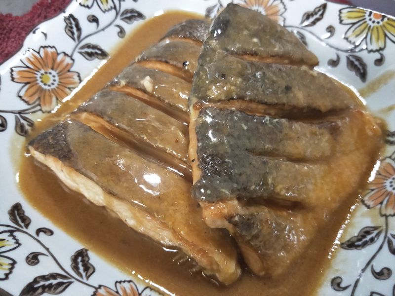 味增鮭魚尾