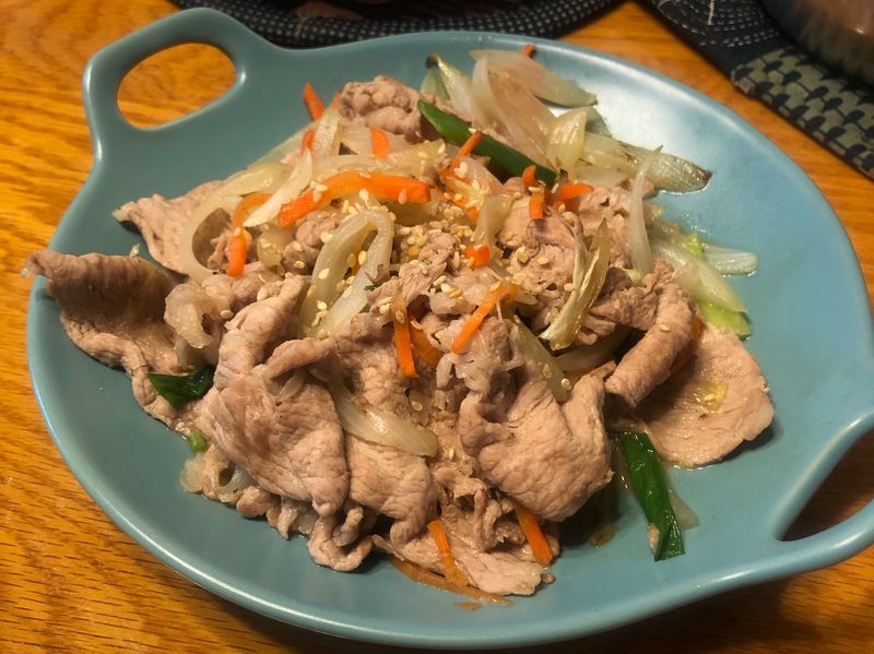 洋蔥炒肉片