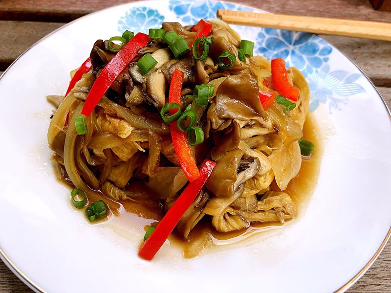 醬爆舞菇佐豆包【好菇道營養料理】