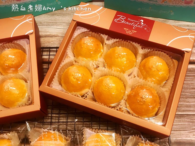 綠豆蛋黃酥