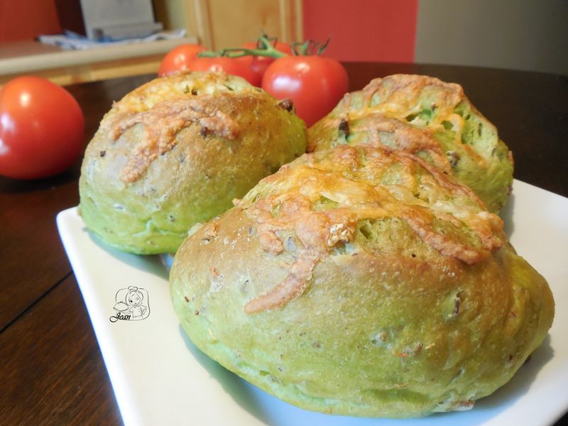 蒜香培根菠菜軟法麵包