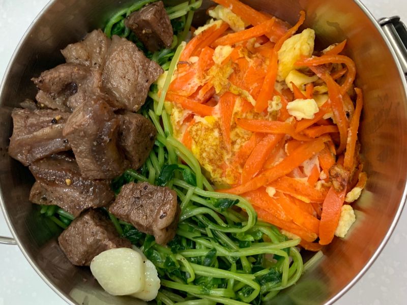 お弁当-190919-骰子牛