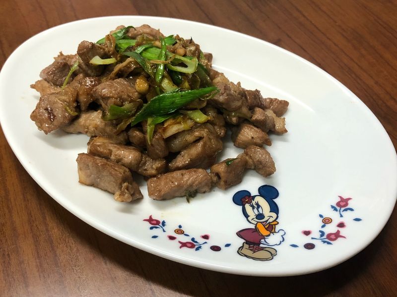 蒜苗炒豬肉