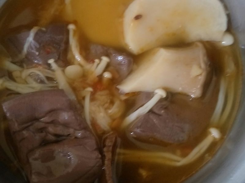 麻辣鴨血