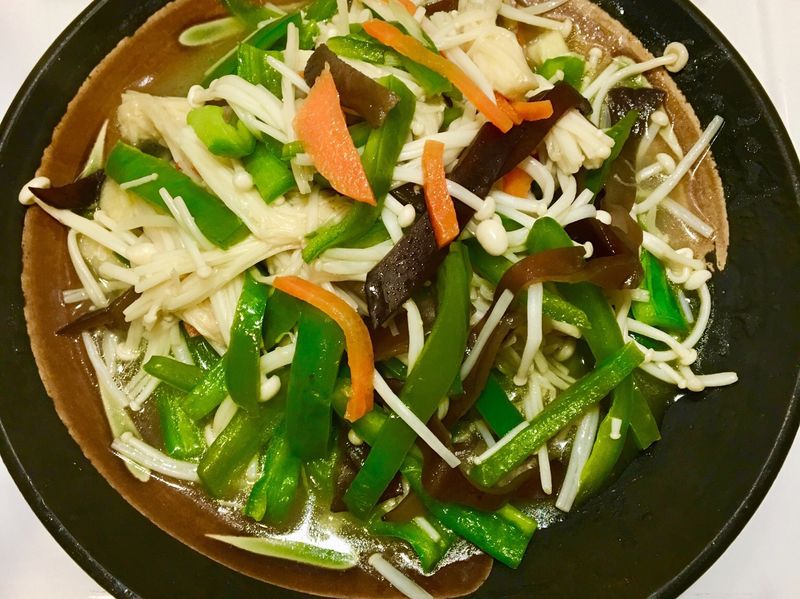金針菇炒青椒