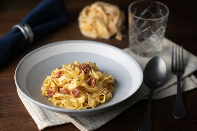 Carbonara - 手工起司培根蛋麵