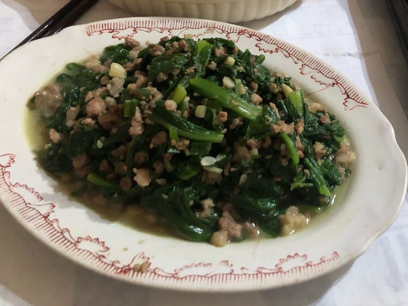 炒茼萵