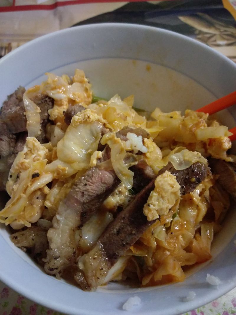 簡單煮牛排丼
