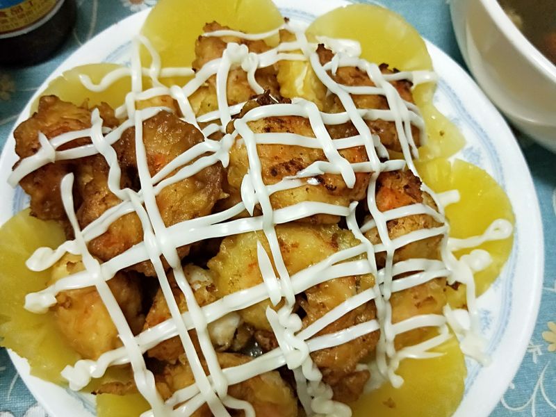 鳳梨蝦球