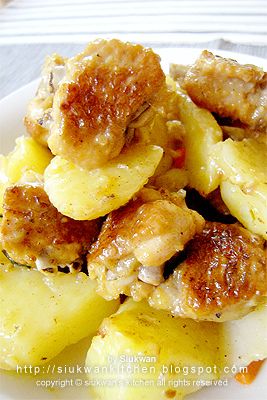 薯仔炆雞翼 Stewed Chicken Wings with Potato