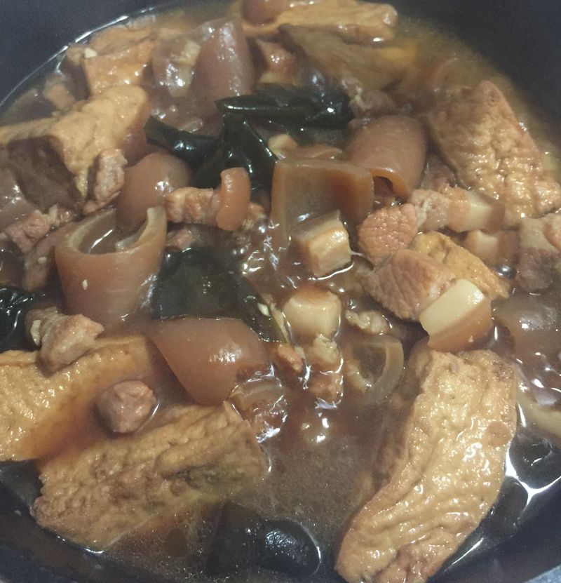 手切滷肉