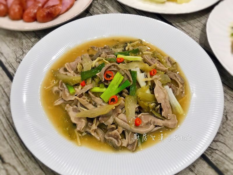 酸菜炒豬肚