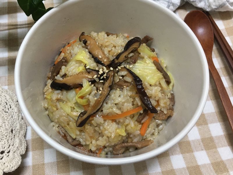 高麗菜飯 菇香肉香 好好吃