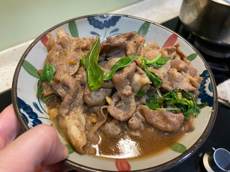 九層塔炒肉片