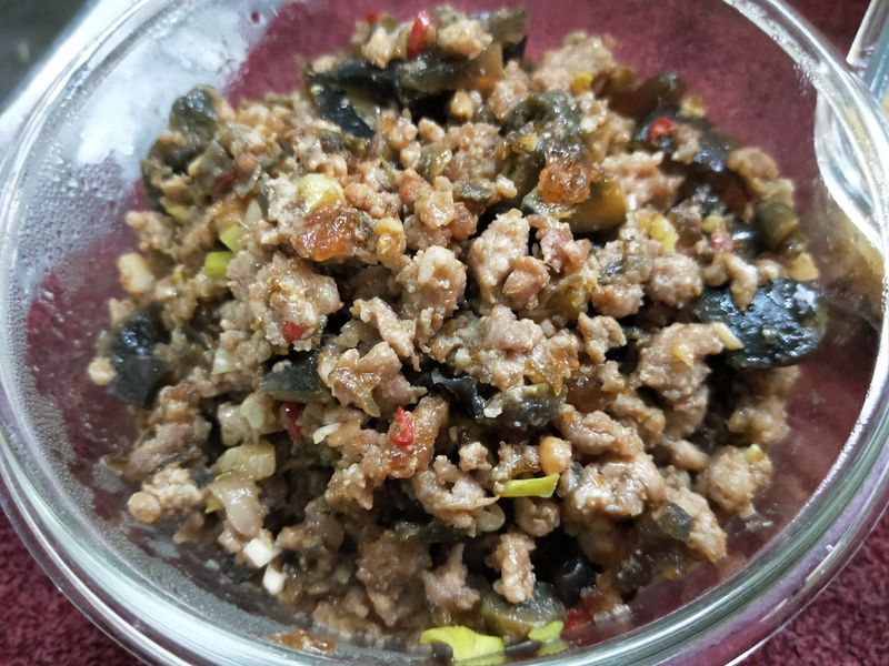皮蛋肉躁
