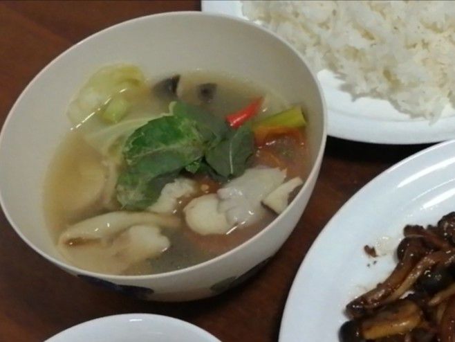 泰式白冬阴宫