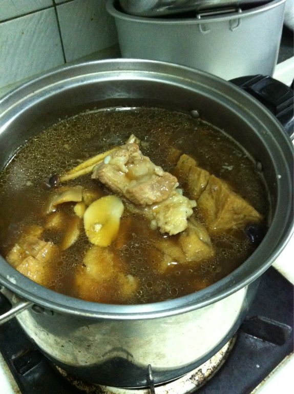 肉骨茶