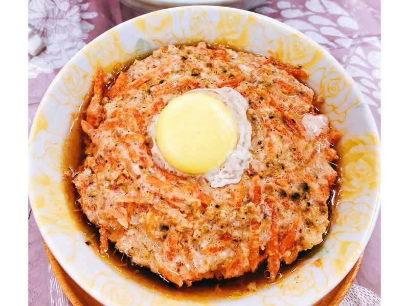 紅蘿蔔蒸肉蛋