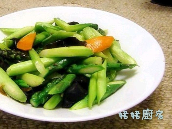 清炒蘆筍