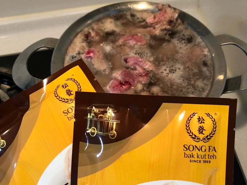 新加坡肉骨茶