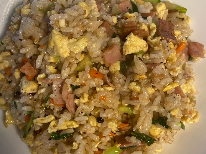 蒜香火腿蔬菜炒飯