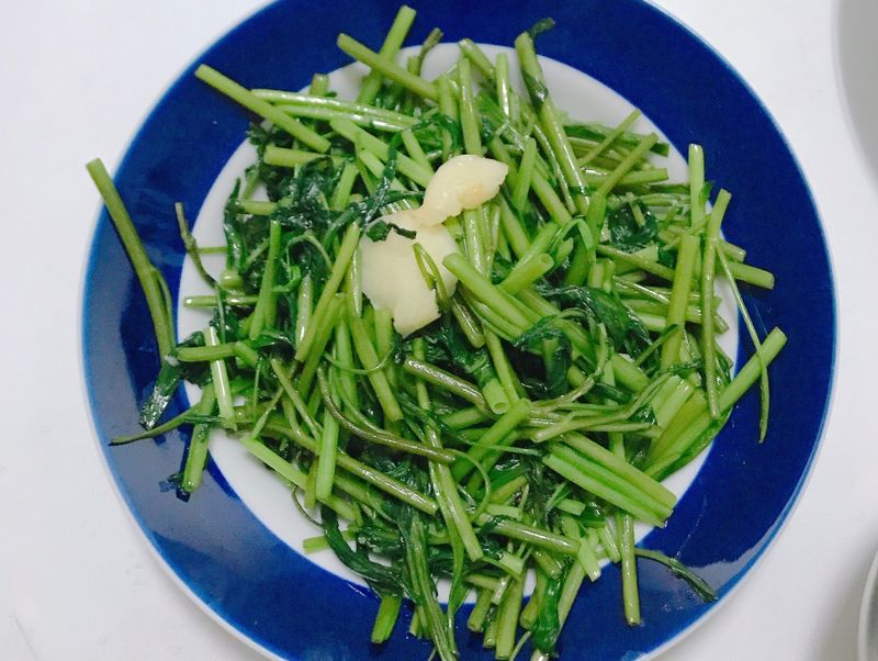 蒜炒空心菜