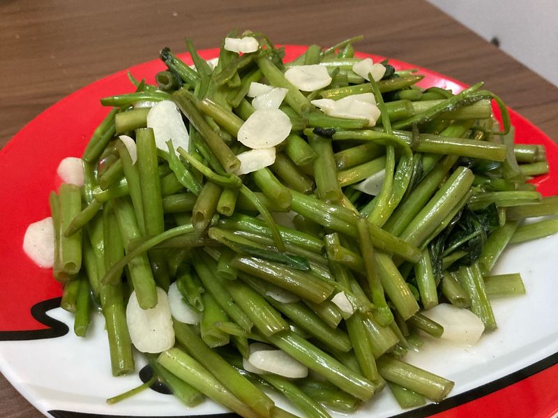 蒜炒空心菜