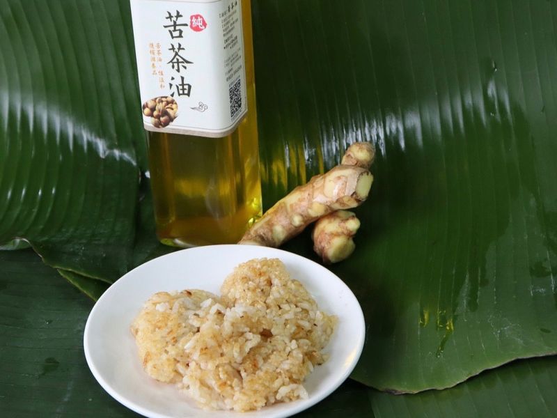 苦茶油鍋巴飯