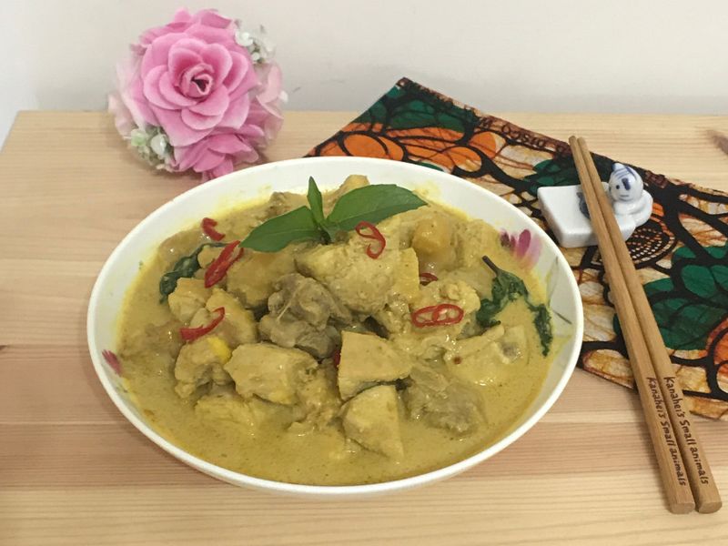 超簡單~椰香咖哩雞肉