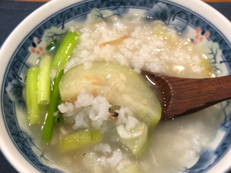 「夏日精選」問阿魚絲瓜粥