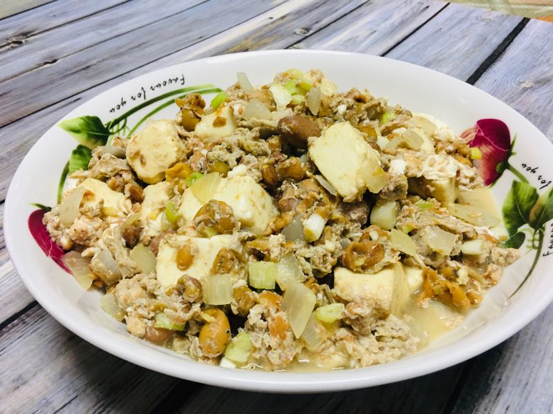 破布子燒豆腐~