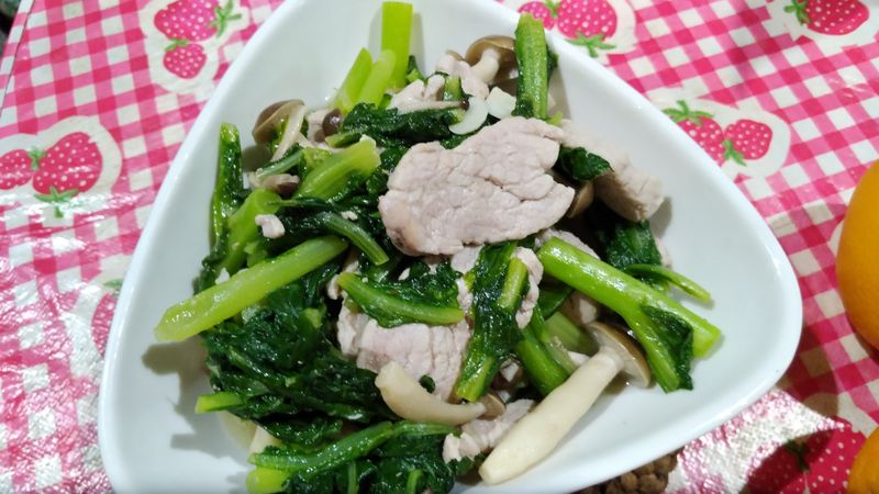 A菜鮮菇炒里肌