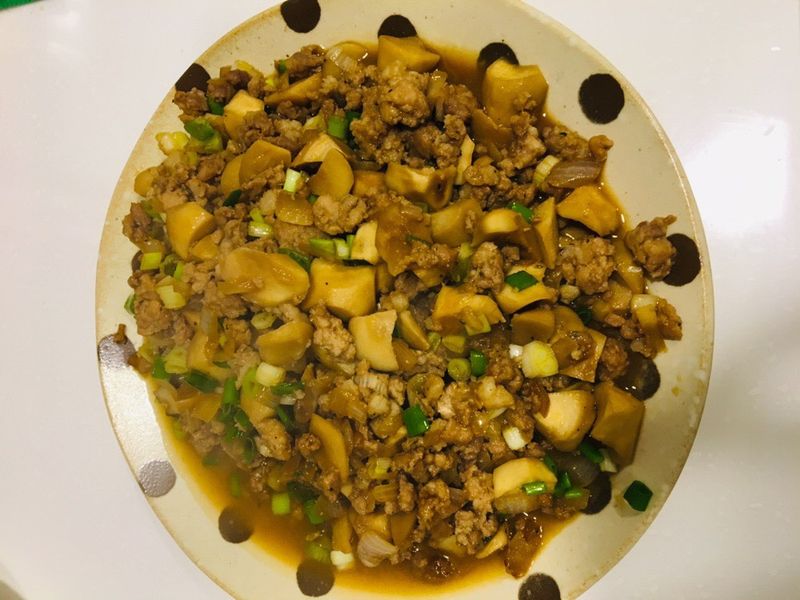 杏鮑菇炒肉末
