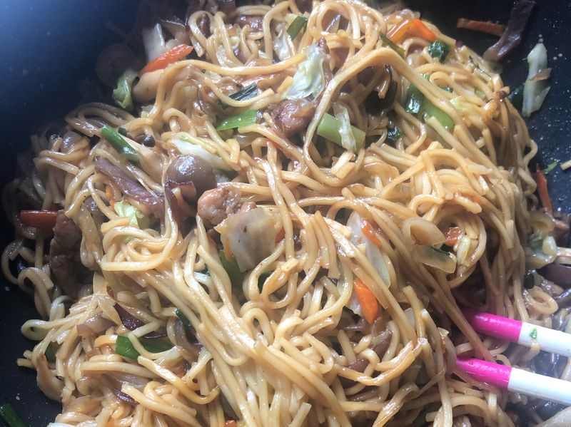 肉絲炒麵