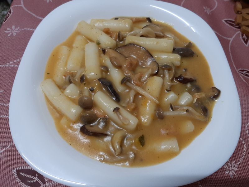 南瓜菇菇燴炒年糕
