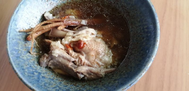 壓力鍋食譜[入口即化人森雞湯]