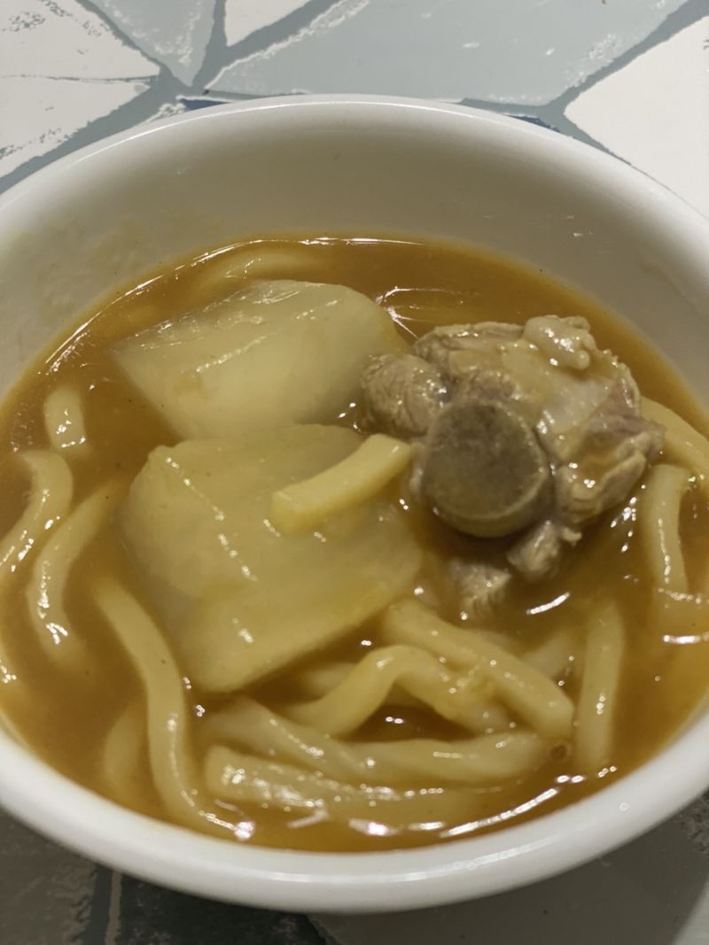 蘿蔔烏龍咖哩麵